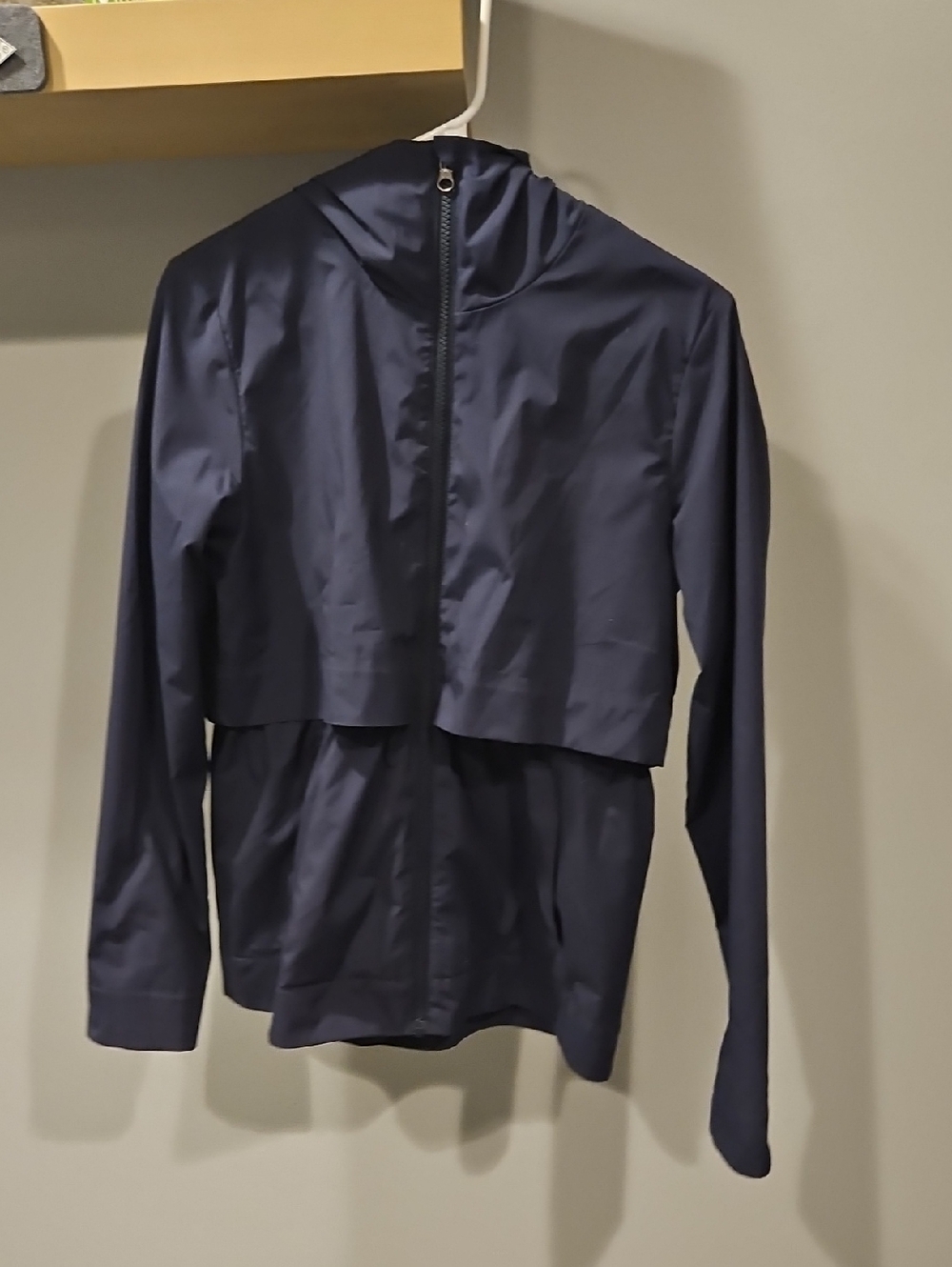 Lululemon Lightweight Hooded Windbreaker Jacket
